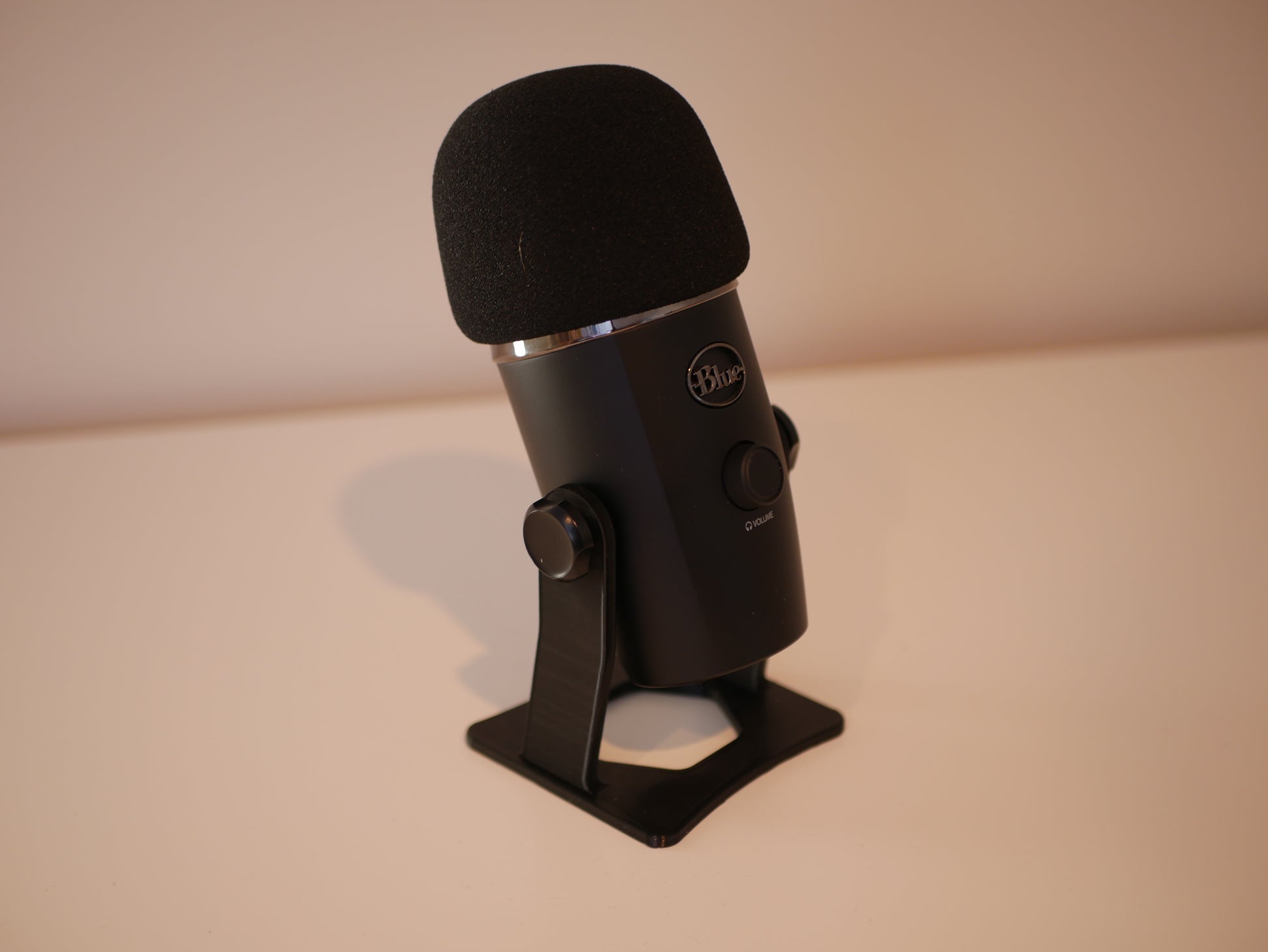 Blue Yeti Nano Microphone — Specs, Price, Pros & Cons